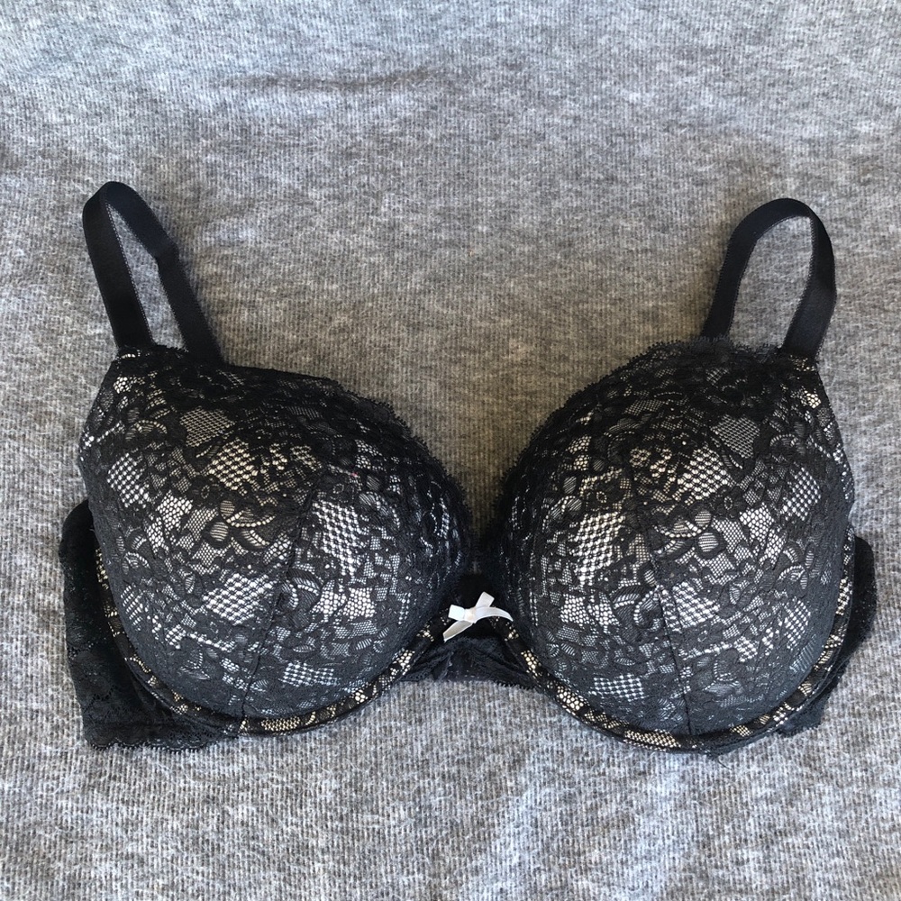 Victoria's Secret DREAM ANGELS Black Lace Push-Up Bra with Satin Bow